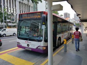 シンガポールのバス
